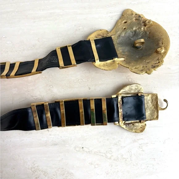 Vintage Roberta di Camerino Black Leather and Gold Heavy  display picture 3